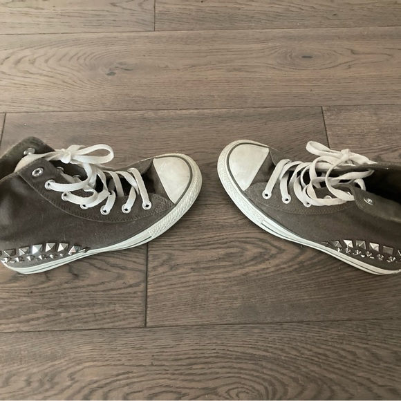 Converse Chuck Taylor All Stars Gray Studded Hi High Top Ankle Boots Sneakers - Picture 3 of 10
